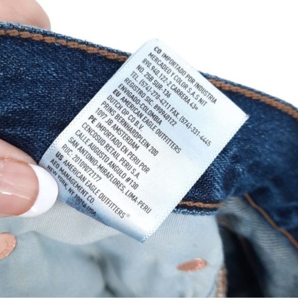 American Eagle Dark Wash Girlfriend High Rise Button Fly Crop Denim Jeans 10 Reg - Picture 10 of 12